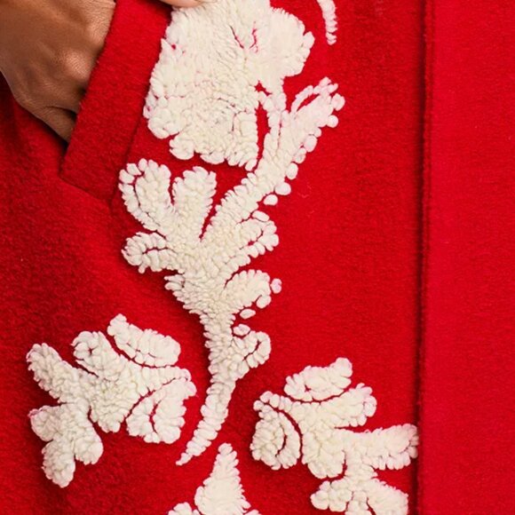 Farm Rio Helen Floral Fleece Coat Festive Season Modern Winter Wardrobe - Picture 7 of 15